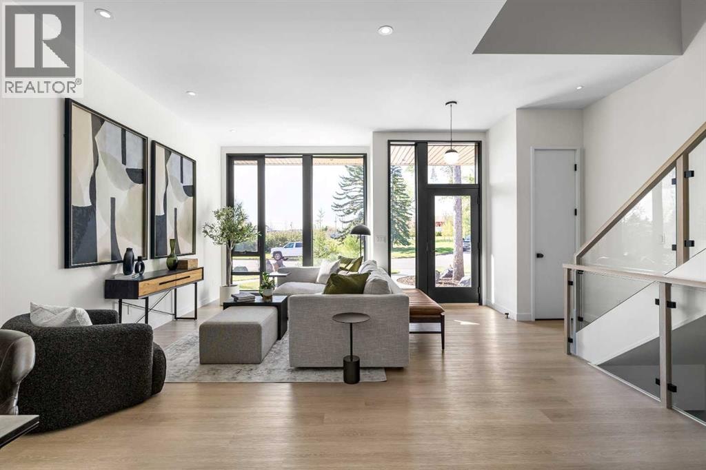 3B Willow Crescent SW — photo 4