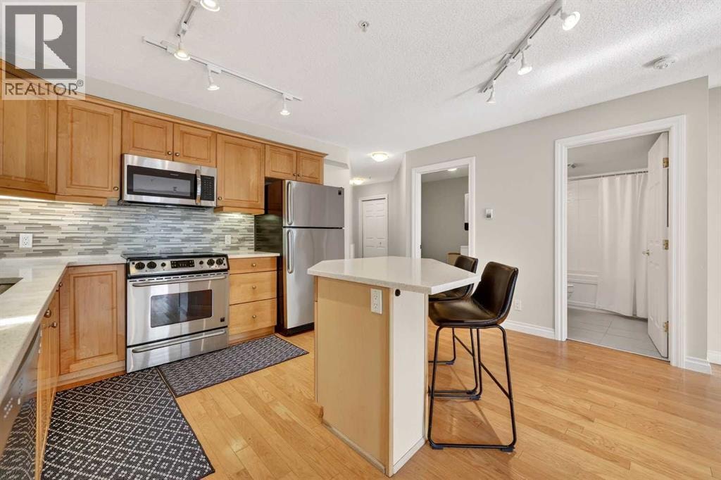 208, 630 10 Street NW — photo 12