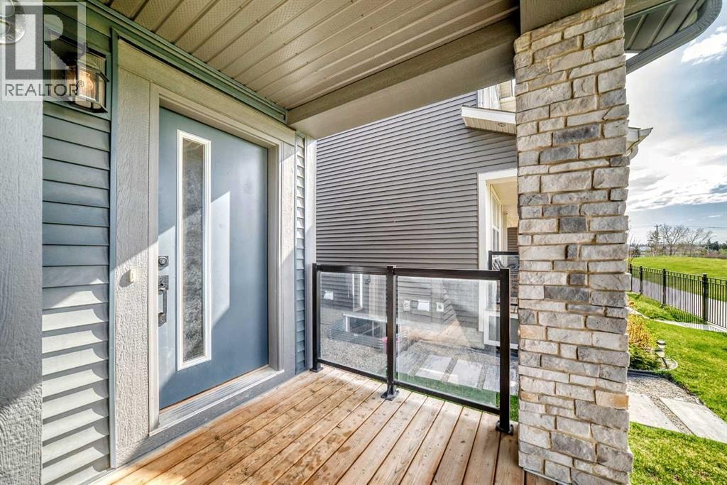 29 Midgrove Lane SW — photo 3