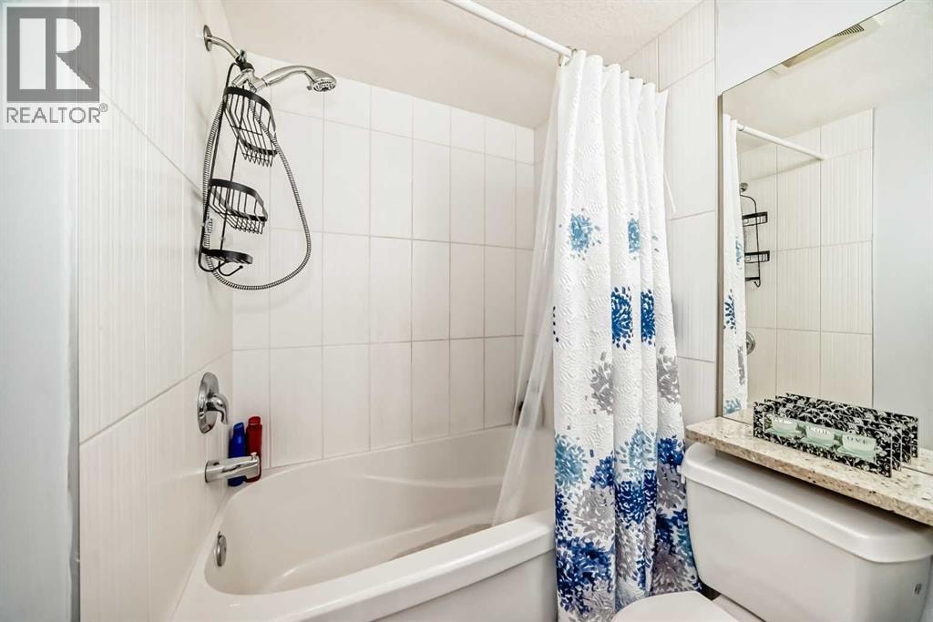 7716 bowness Road NW — photo 9