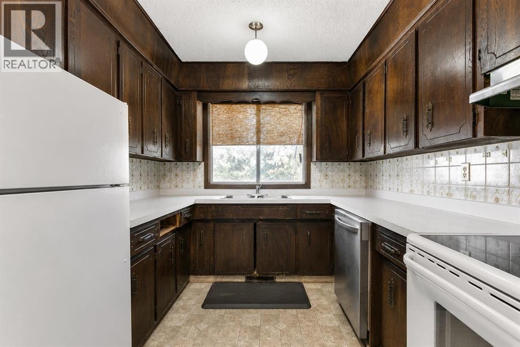 138 Dalhousie Road NW — photo 3