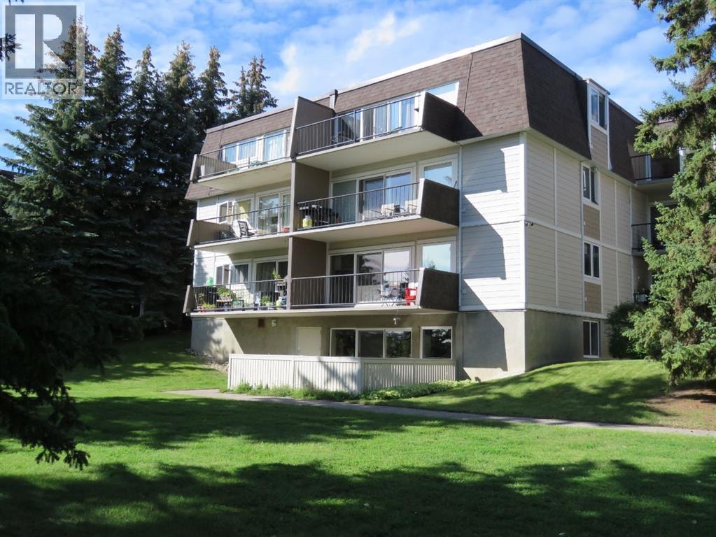 204, 328 Cedar Crescent SW — photo 25