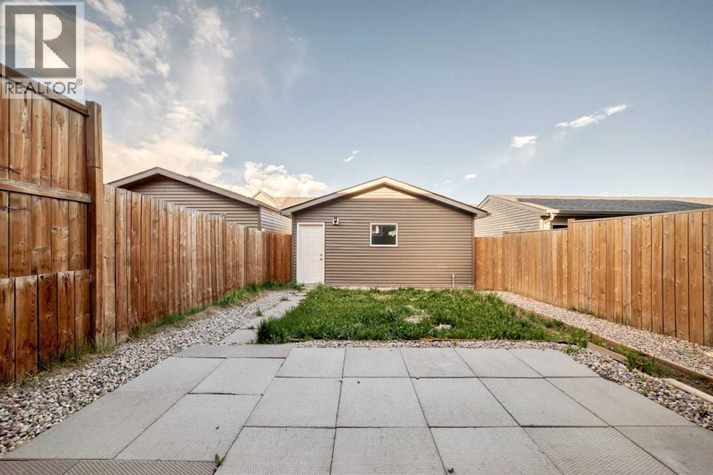199 savanna Parade NE — photo 45