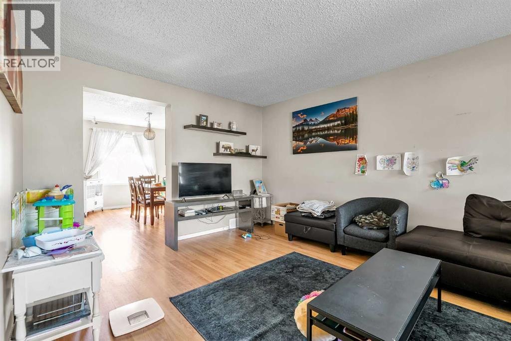 140 Dalhousie Road NW — photo 4