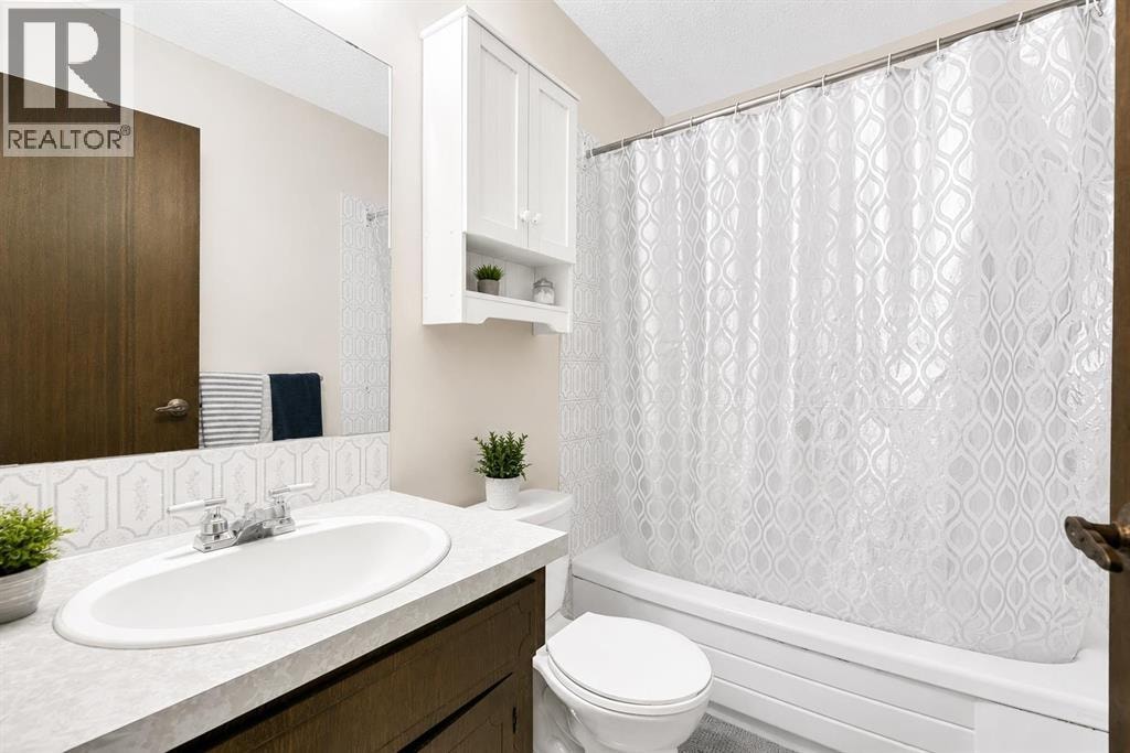 140 Dalhousie Road NW — photo 9