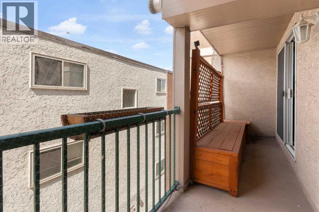 302, 1833 11 Avenue SW — photo 25