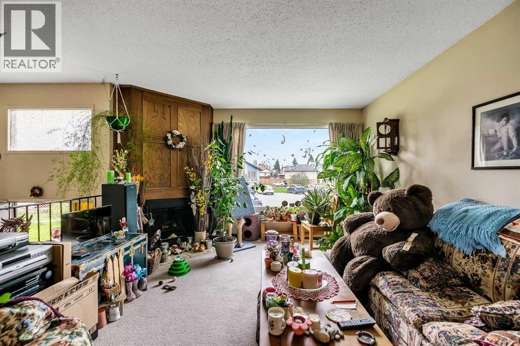 317 Templemont Place NE — photo 3