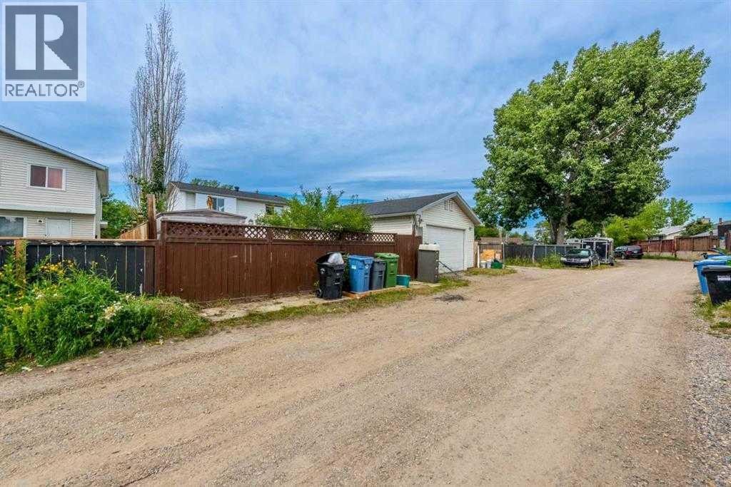 23 Falsby Place NE — photo 32