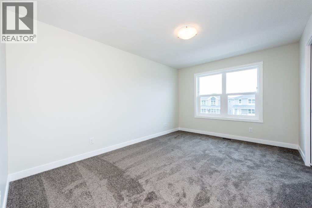 671 Wolf Willow Boulevard SE — photo 21