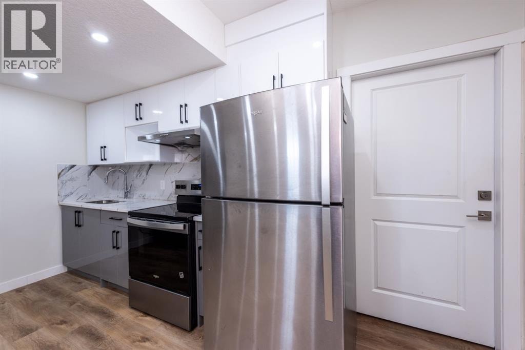 671 Wolf Willow Boulevard SE — photo 35
