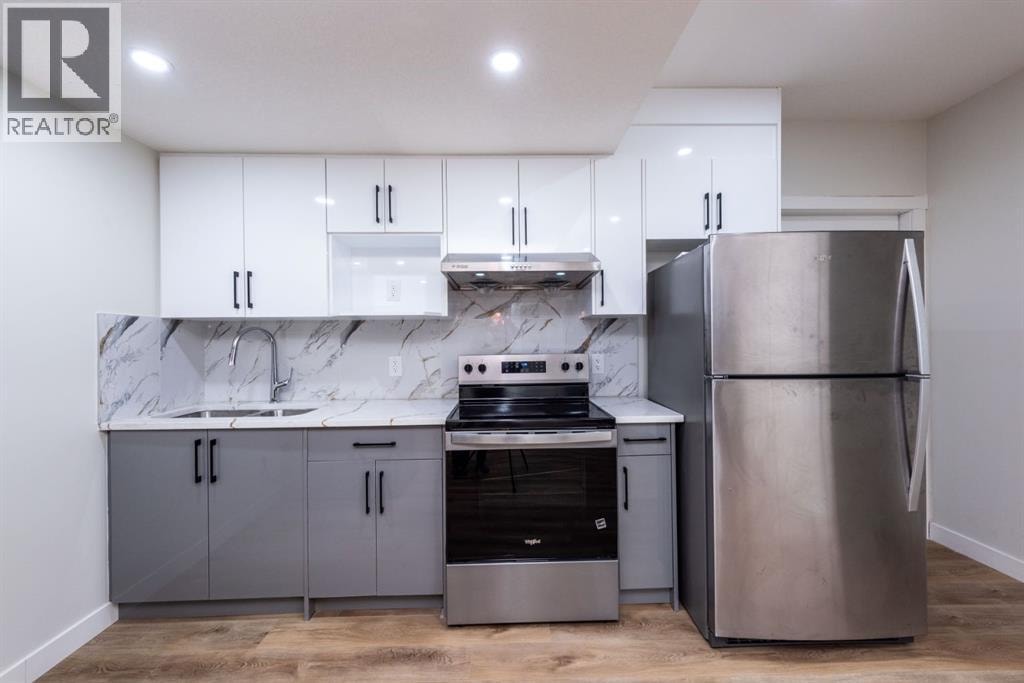 671 Wolf Willow Boulevard SE — photo 34