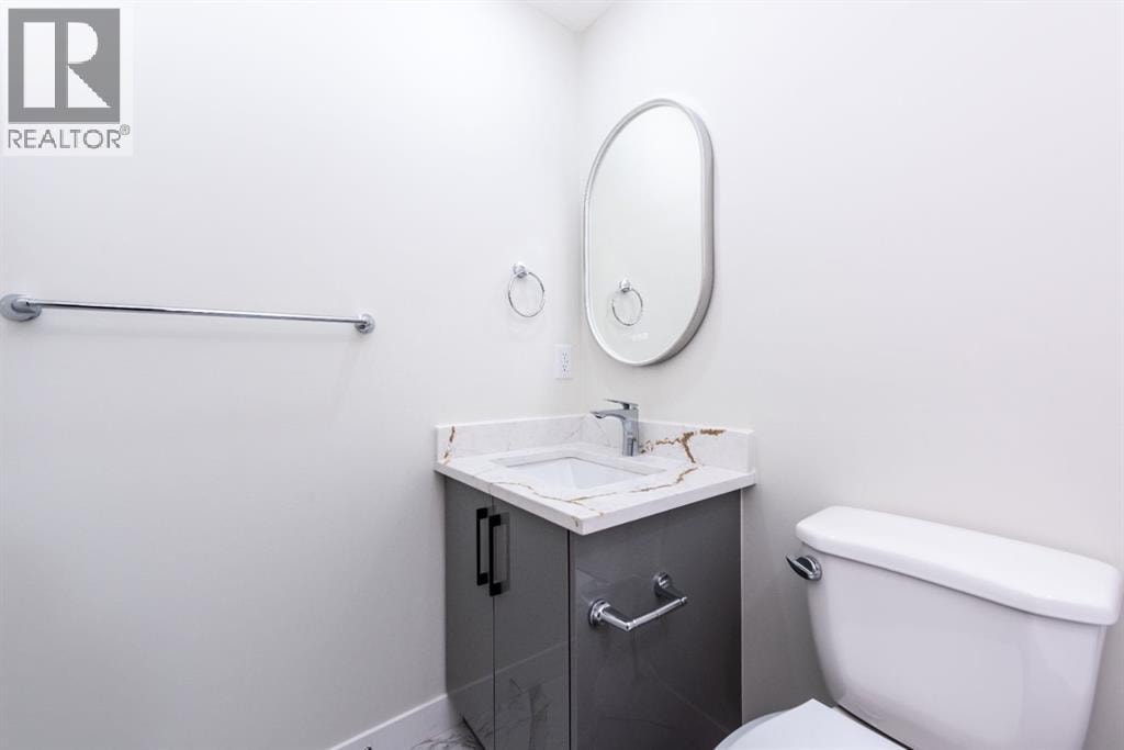 671 Wolf Willow Boulevard SE — photo 41
