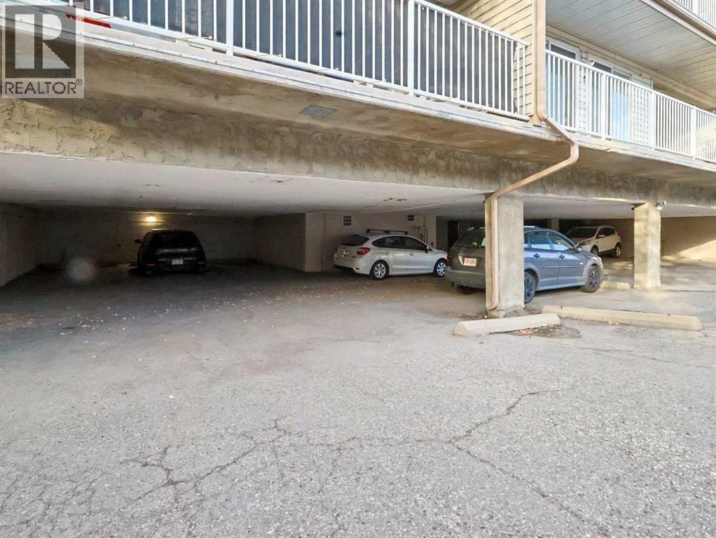 205, 1625 14 Avenue SW — photo 19