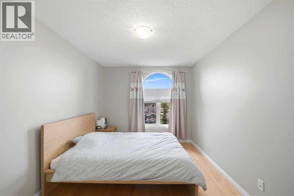 402 Wentworth Villas SW — photo 37