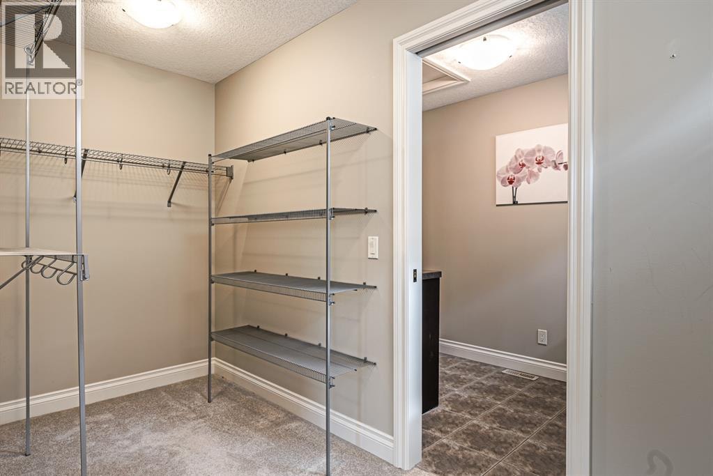 180 ASCOT Drive SW — photo 38
