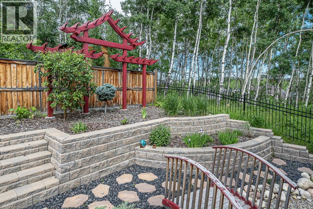 180 ASCOT Drive SW — photo 43