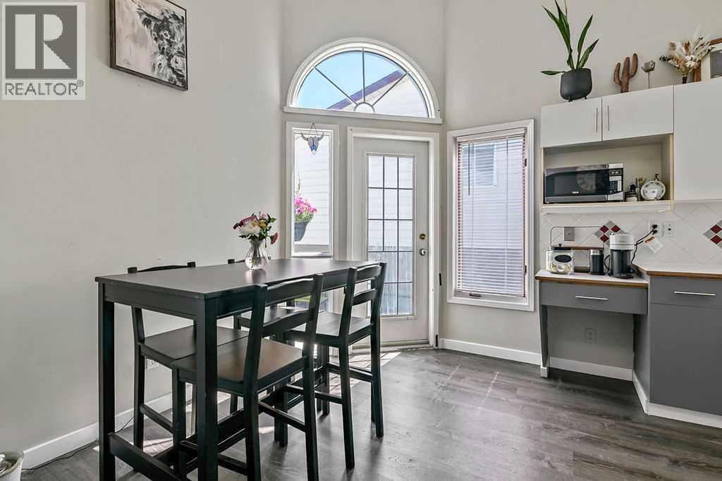 52 Hunters Crescent — photo 11