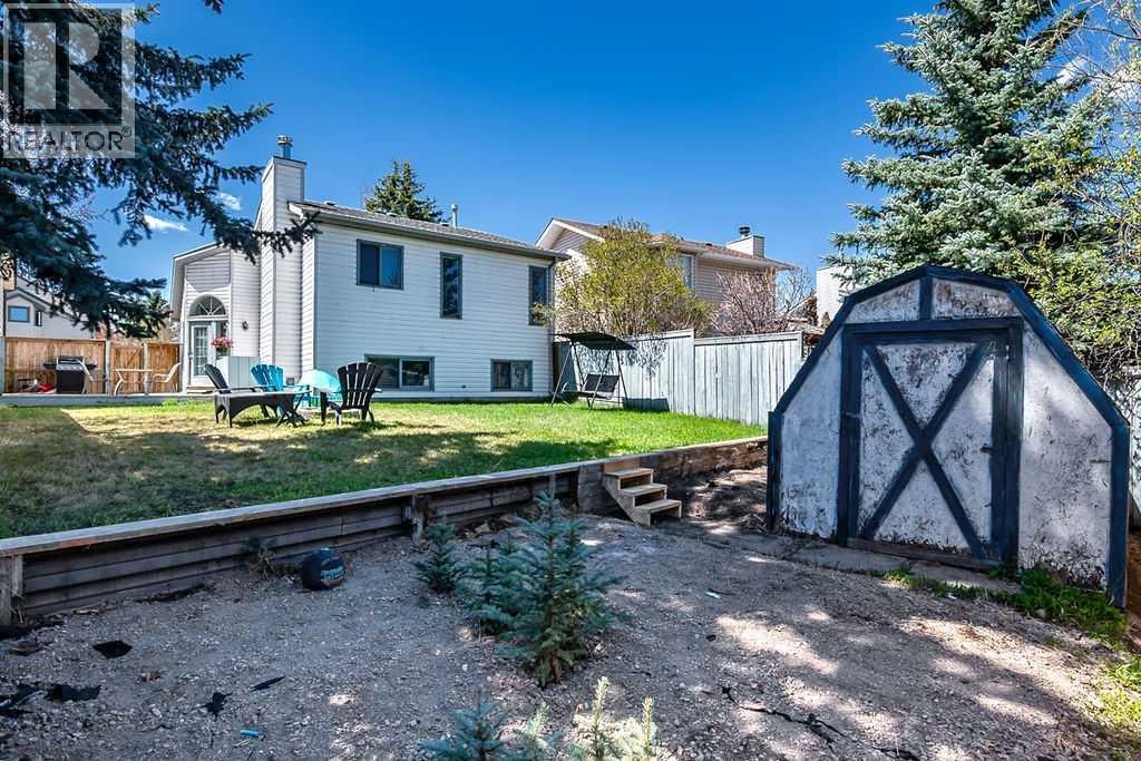 52 Hunters Crescent — photo 35