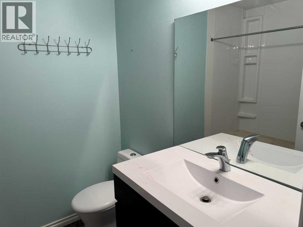 8, 220 Erin Mount Crescent SE — photo 11