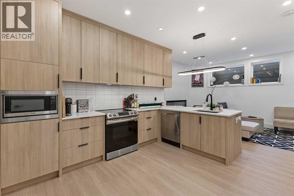 809 Drury Avenue NE — photo 39