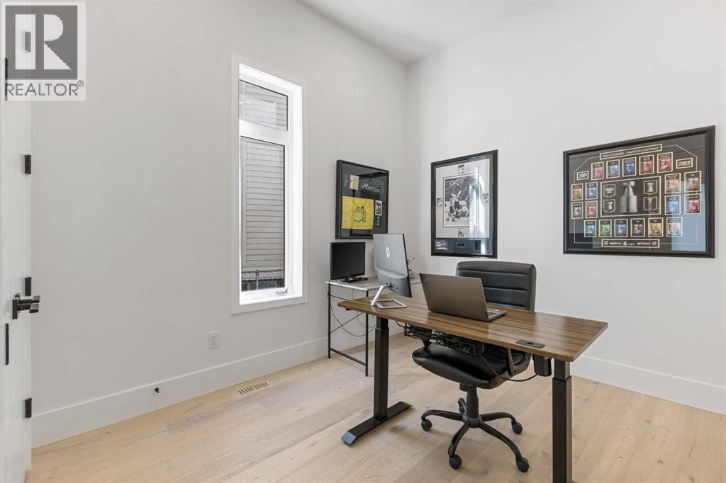 809 Drury Avenue NE — photo 18
