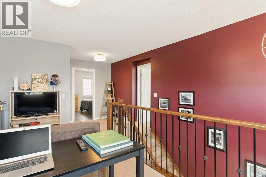 728 Windridge Road SW — photo 29