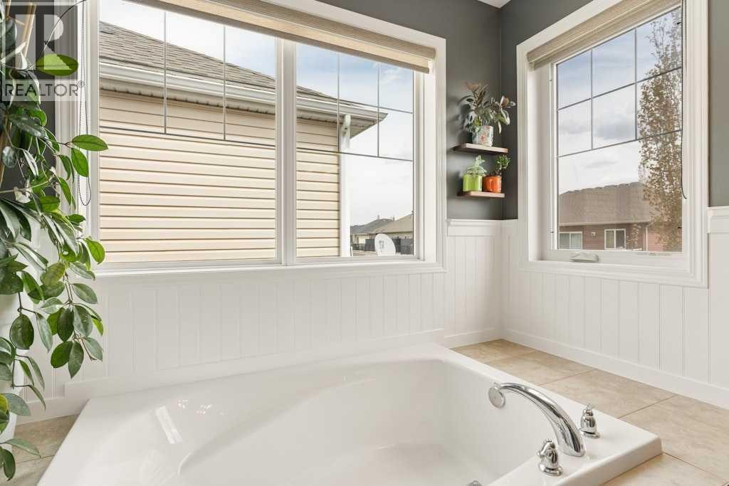 728 Windridge Road SW — photo 37