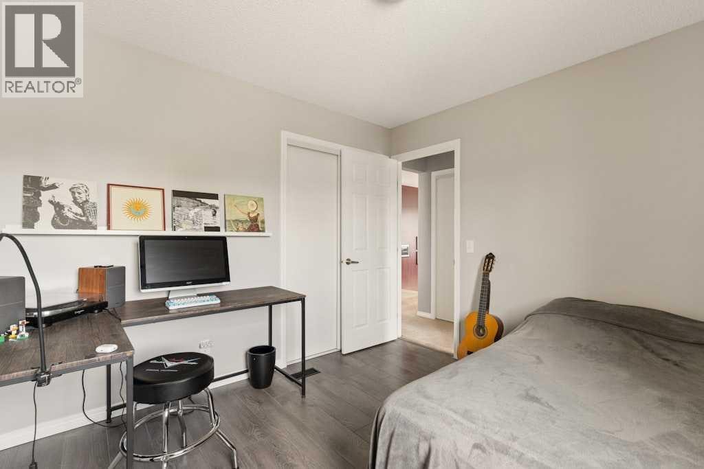 728 Windridge Road SW — photo 42