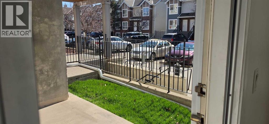 1206, 73 Erin Woods Court SE — photo 30