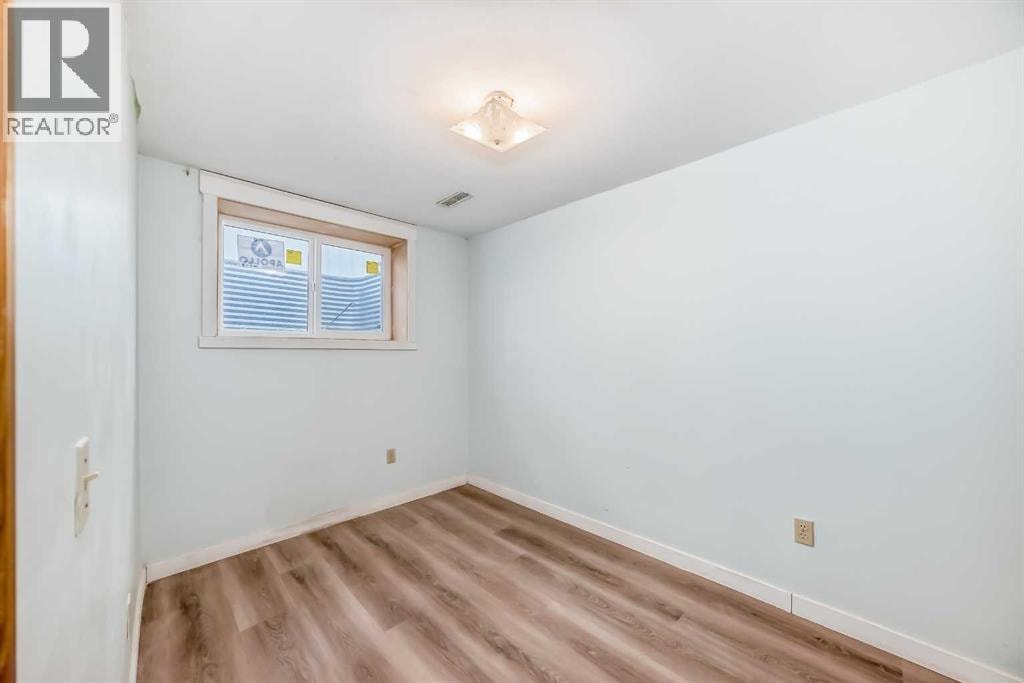 703 58 Street SE — photo 22
