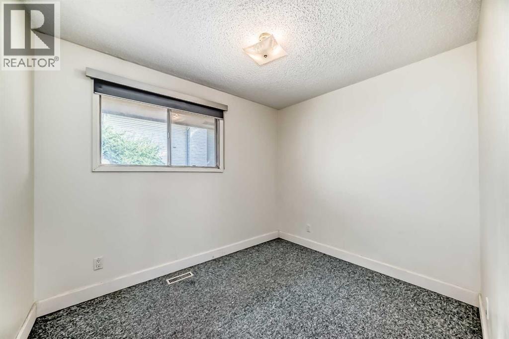 703 58 Street SE — photo 14