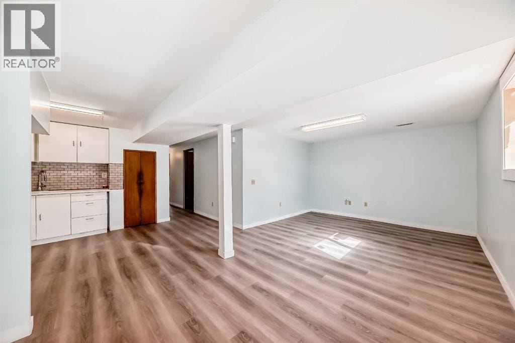 703 58 Street SE — photo 18