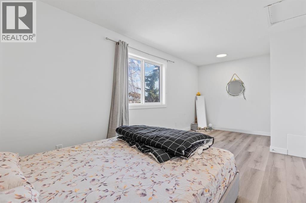 13 Martindale Boulevard NE — photo 16