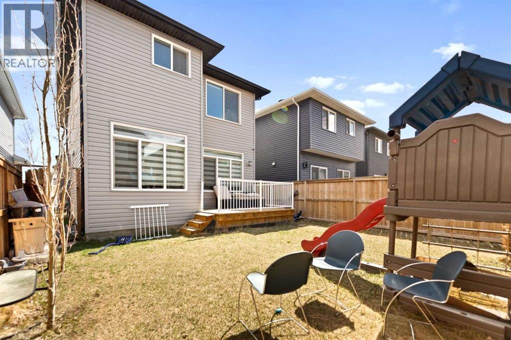 439 Bayview Way SW — photo 4
