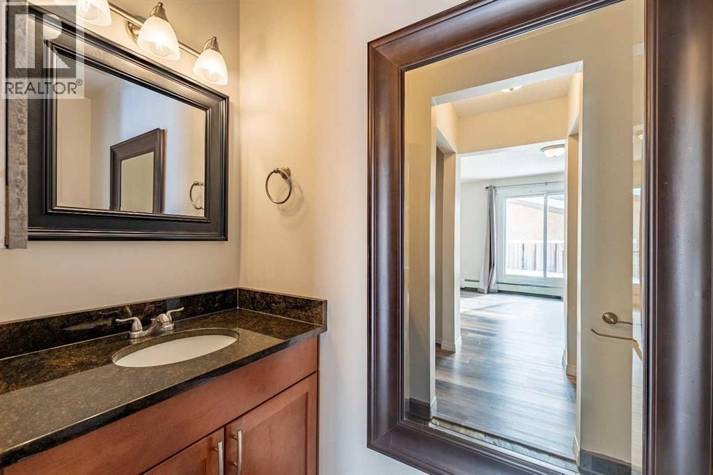 135 27 Avenue NE — photo 12