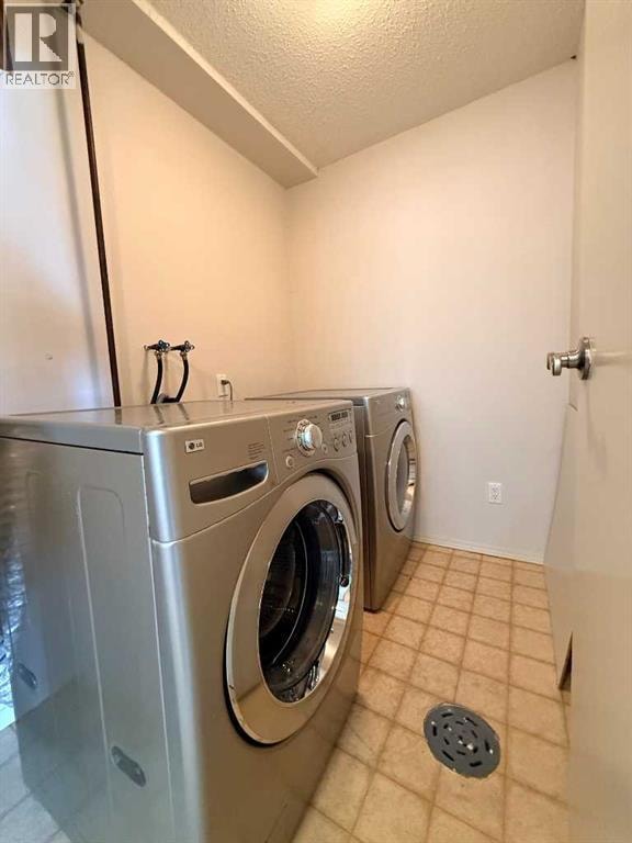135 27 Avenue NE — photo 28