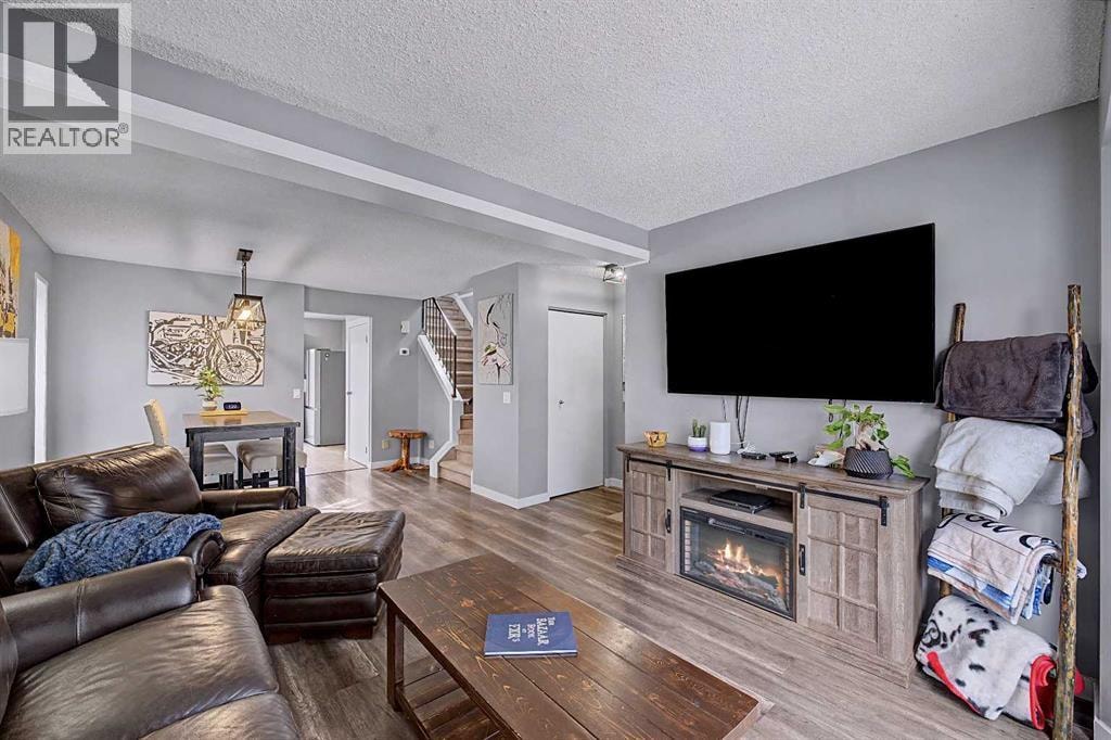 339 Coverdale Court NE — photo 7