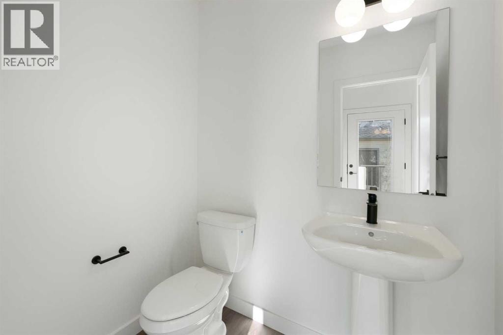 215 Belvedere Avenue SE — photo 18