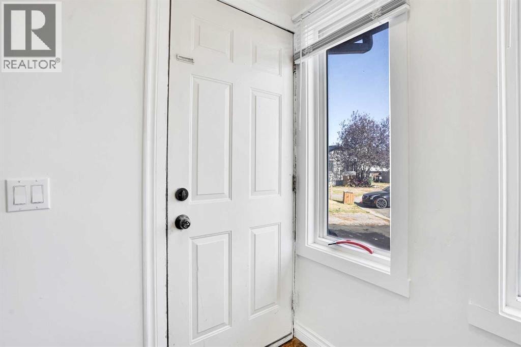26 Falmead Bay NE — photo 2