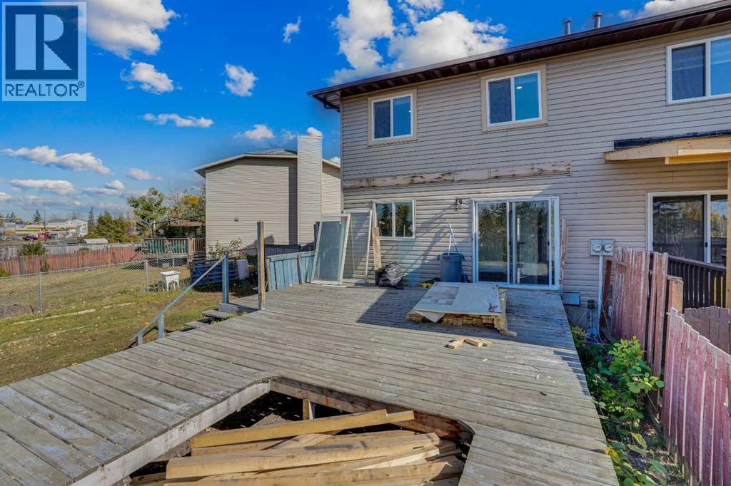 26 Falmead Bay NE — photo 33