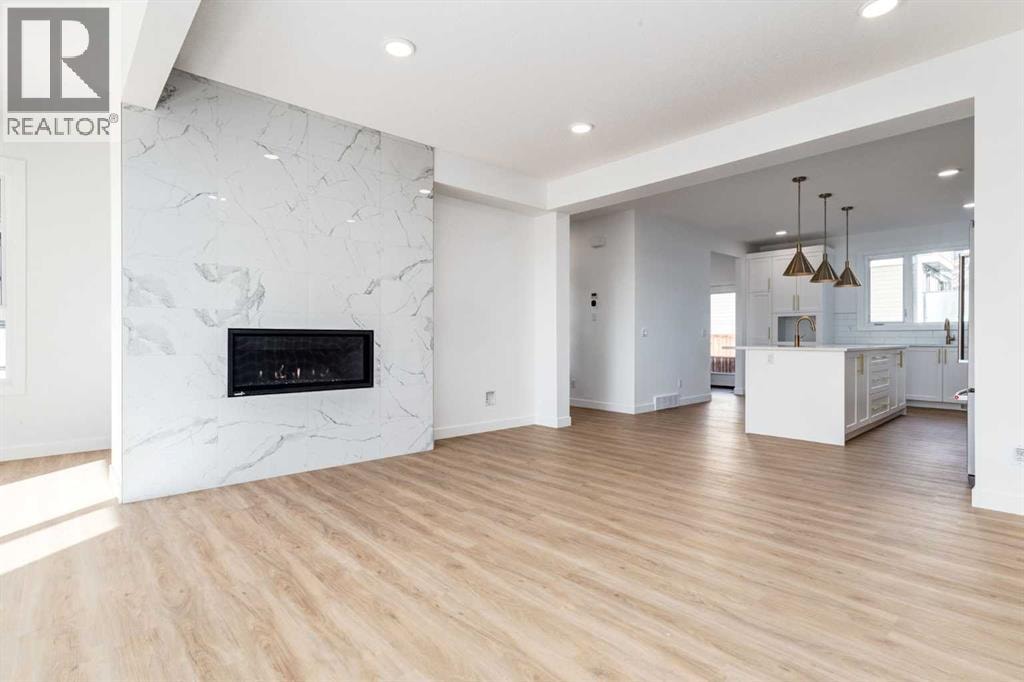 2520 21 Avenue SW — photo 13