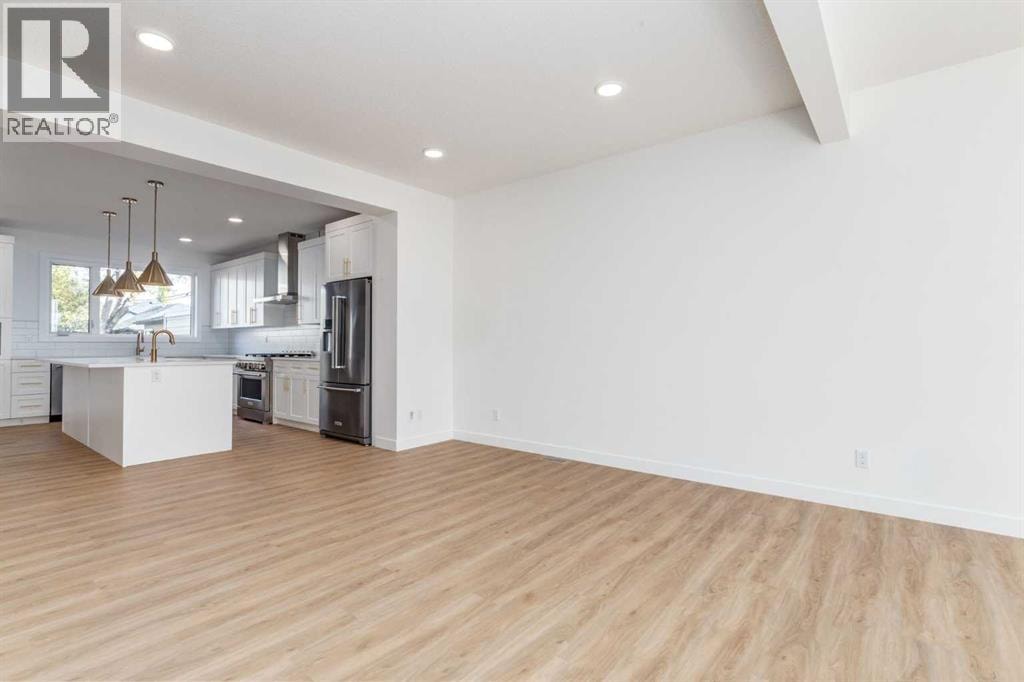 2520 21 Avenue SW — photo 12