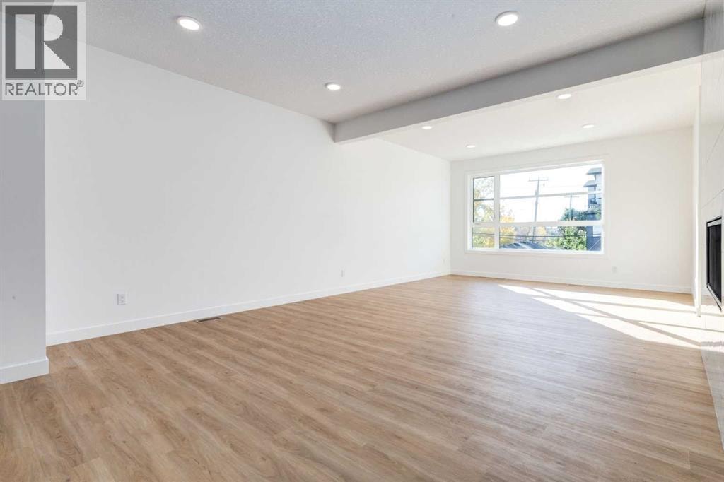2520 21 Avenue SW — photo 14