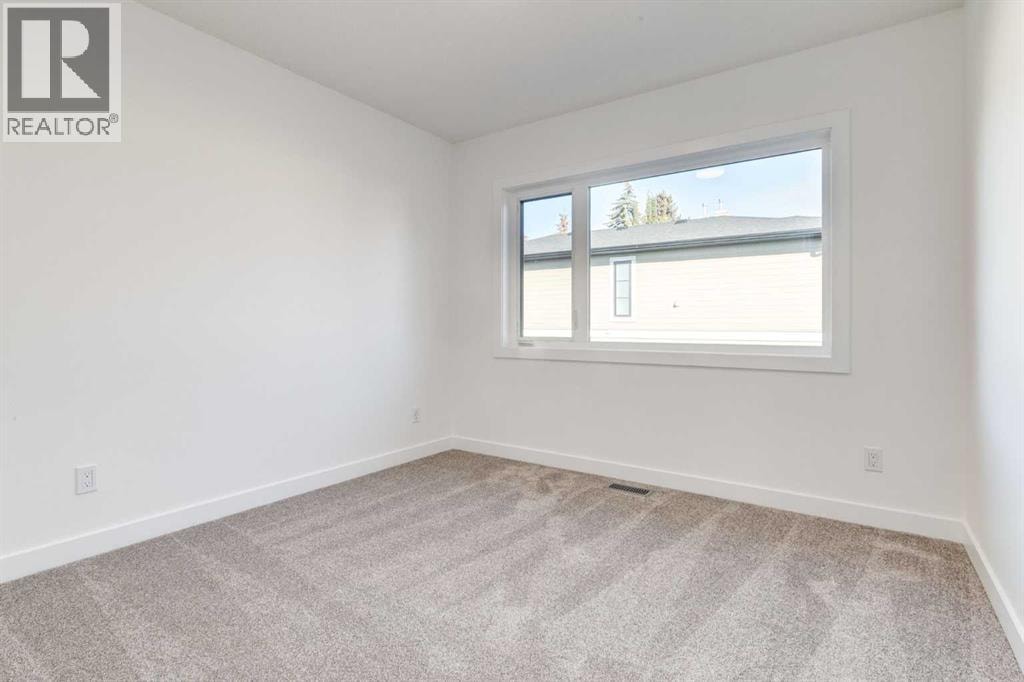 2520 21 Avenue SW — photo 24