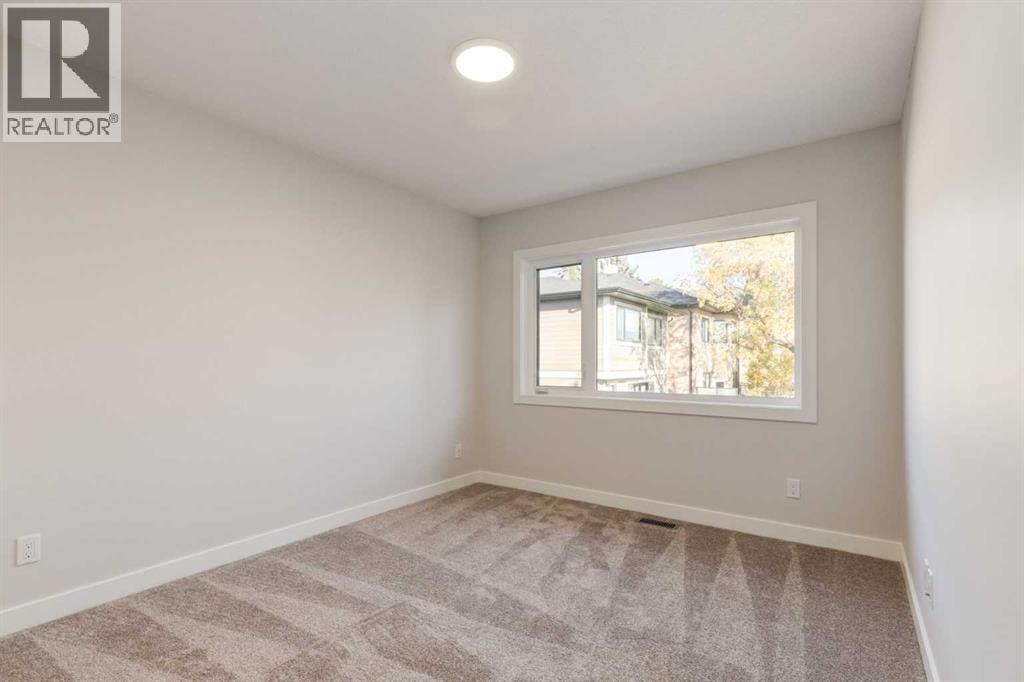 2516 21 Avenue SW — photo 18