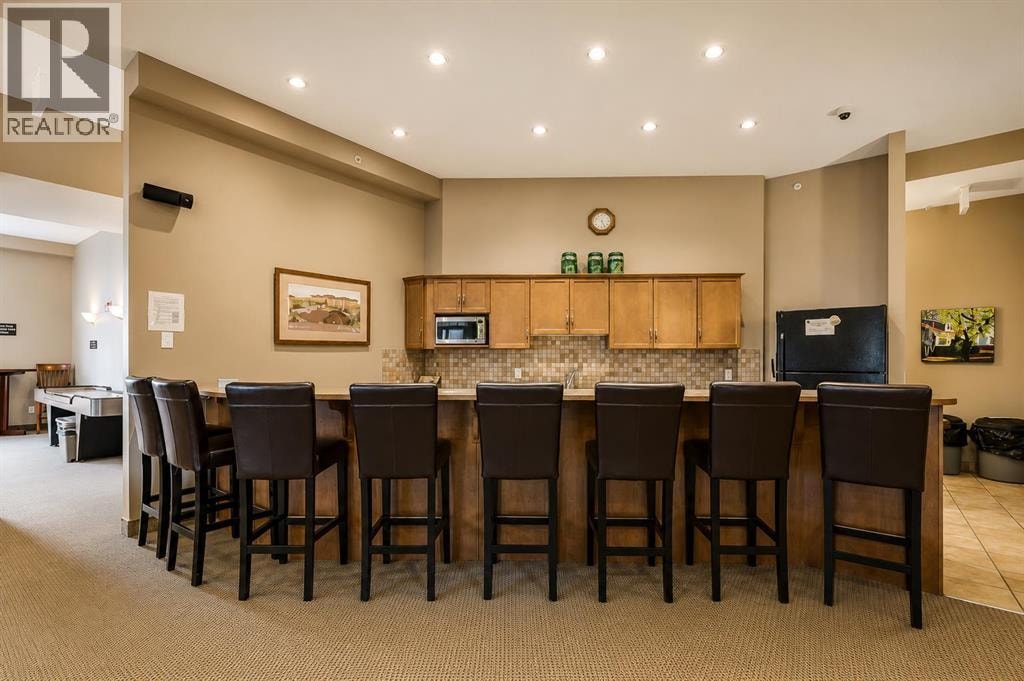 3407, 92 Crystal Shores Road — photo 32