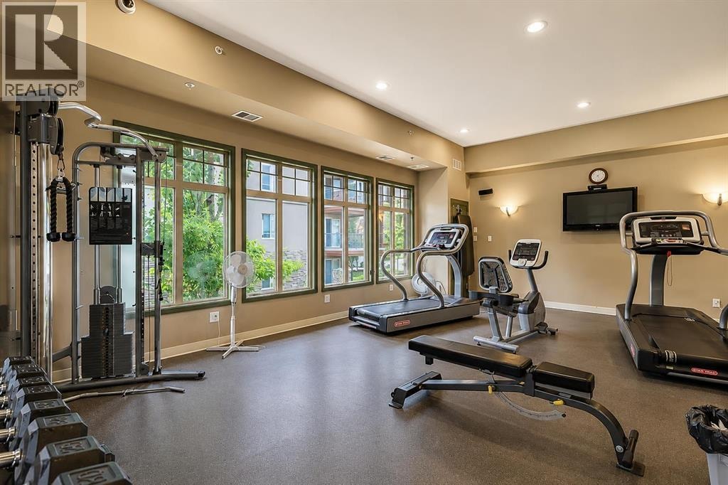 3407, 92 Crystal Shores Road — photo 31
