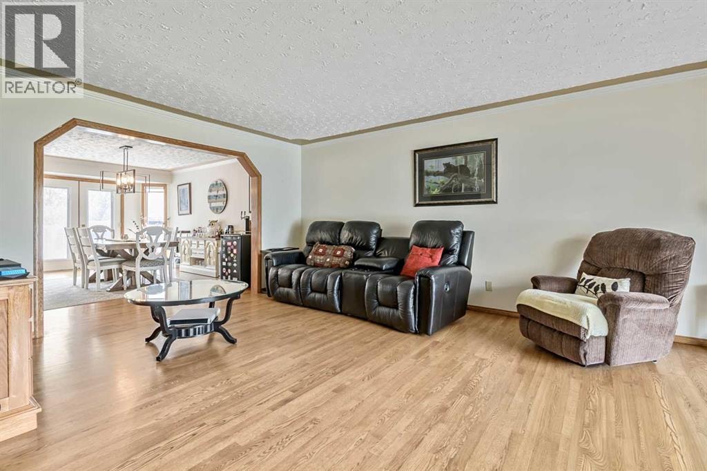 35 Candle Court SW — photo 4