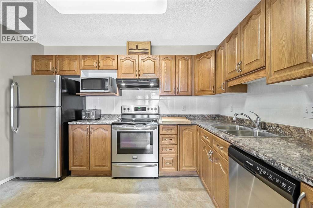 2206, 2206 Sienna Park Green SW — photo 7