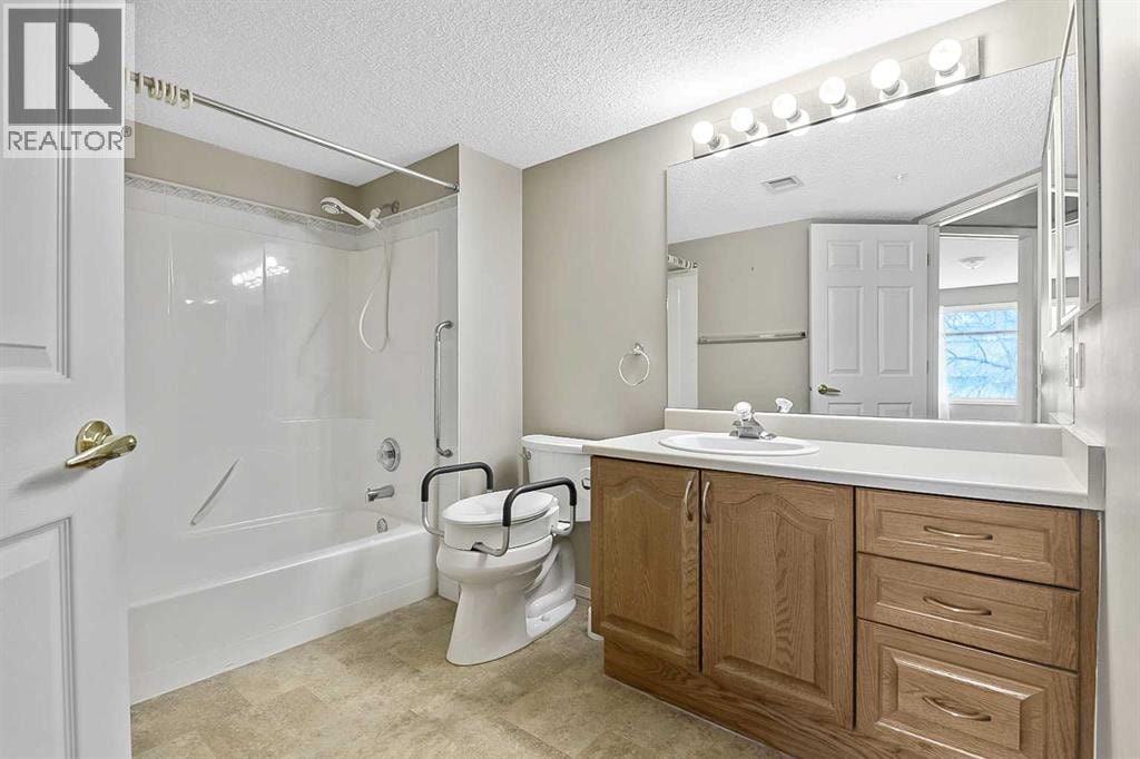 2206, 2206 Sienna Park Green SW — photo 17
